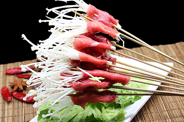 如何选择串串香底料厂家